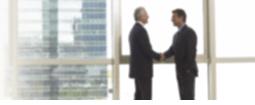 خدمة استثنائية يقدمها بنك ديسكونت. يستفيد عملاء المركز الاستثماري من الخدمات المهنية والاستباقية خلال ساعات التداول